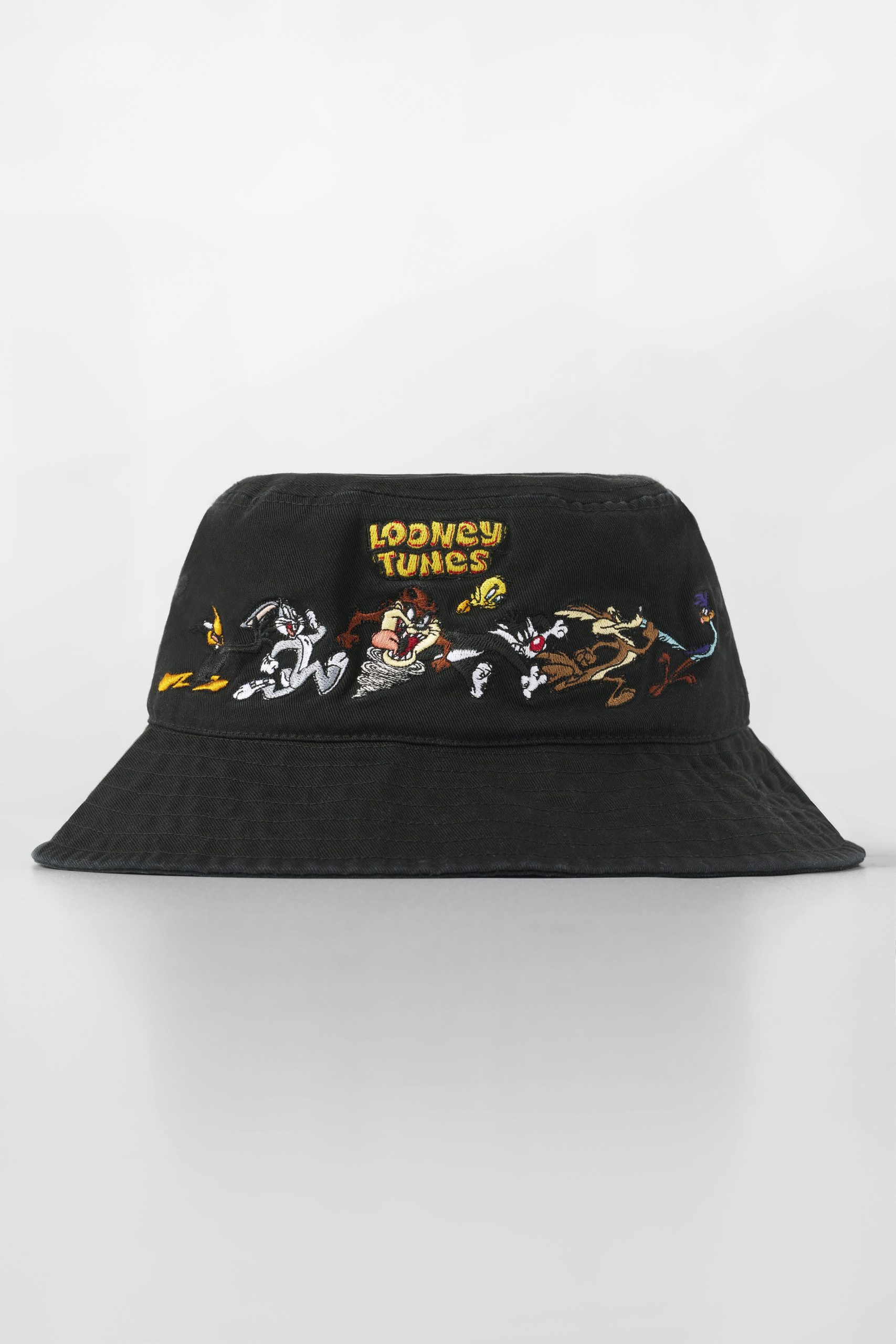 9093 - Looney Tunes Bucket Hat - Image 6